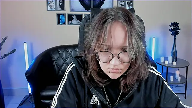 Sylvia_Reed's cam snapshot