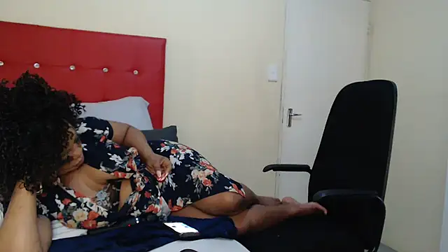 Foxybrownxx1 live sex cam