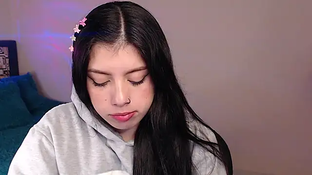 iam_emy's cam snapshot