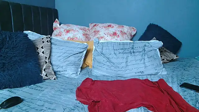 BustyBela42's cam snapshot