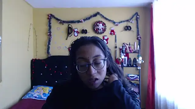 Violet_And_Smith's cam snapshot