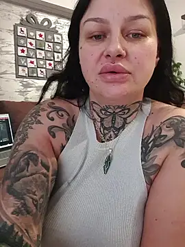 CurvyyAnna's cam snapshot