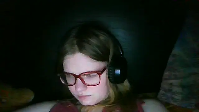 Moonolighta's cam snapshot