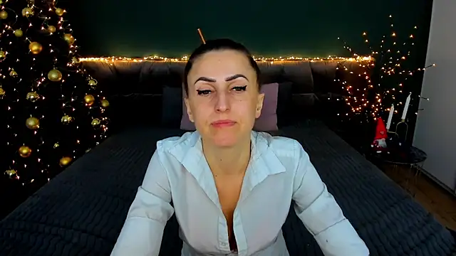 Rebecca_Diamond's cam snapshot