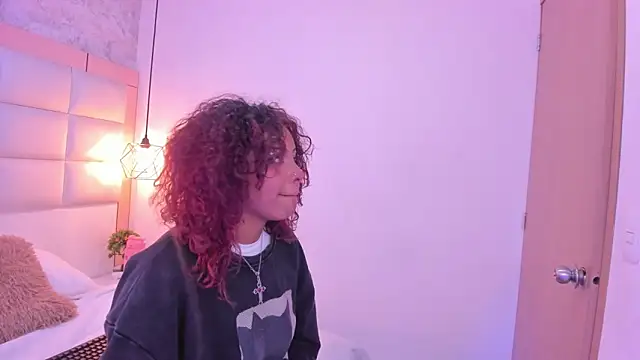 Sofia_clk's cam snapshot