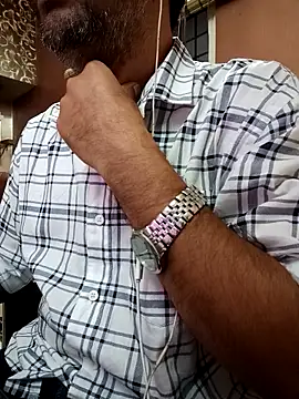 daddy_lip's cam snapshot