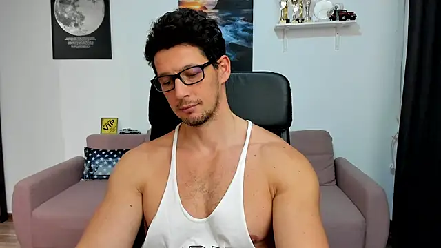 BrutusK08 live sex cam