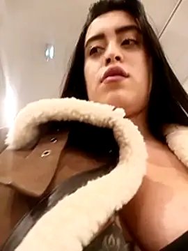 Freyja300 live sex cam