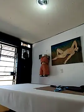 PaulinaLondra2 live sex cam