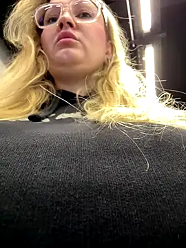 Teya_moon_ live sex cam