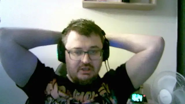 SirAbuser's cam snapshot