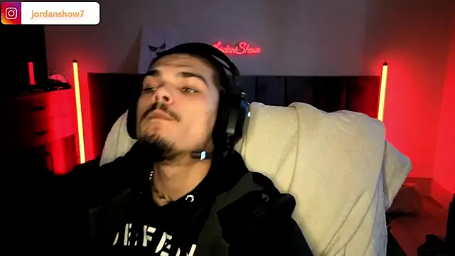 JordanShow's cam snapshot