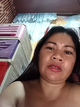 SweetChubbyMommy_02's cam snapshot