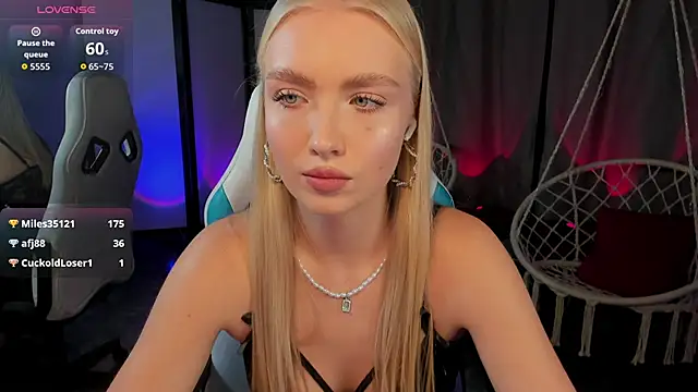 TessaGrays's cam snapshot