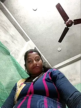 vipmonalisha's cam snapshot