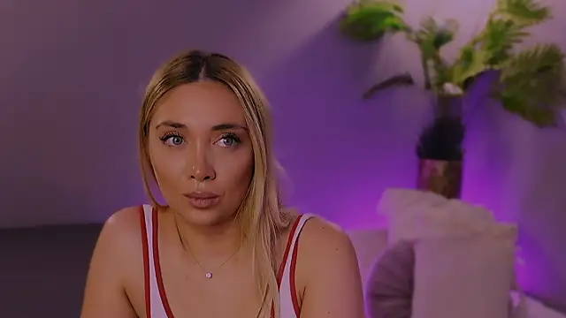 HotJessX's cam snapshot