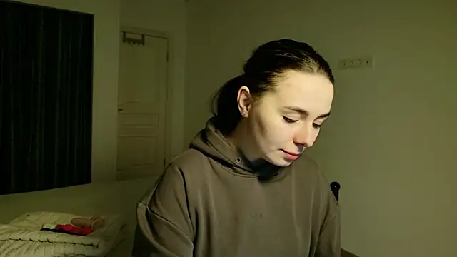 Di_na_Bell's cam snapshot