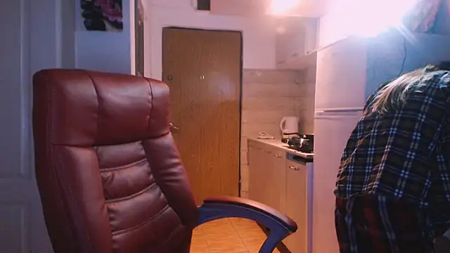 simyhvn's cam snapshot