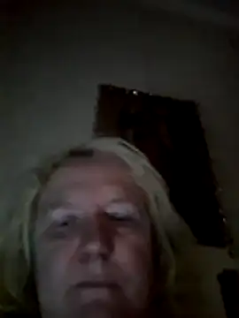 LoveCupid5451's cam snapshot