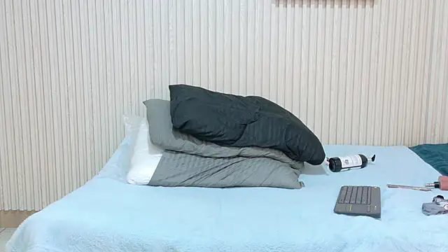 Abrilmirren's cam snapshot