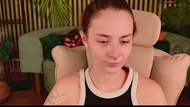 Chris_enigma's cam snapshot