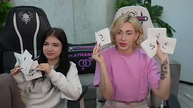 Kara_cat's cam snapshot