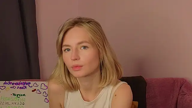 BaileyBernos's cam snapshot