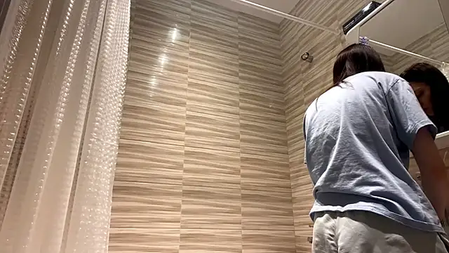 CyberAIice's cam snapshot