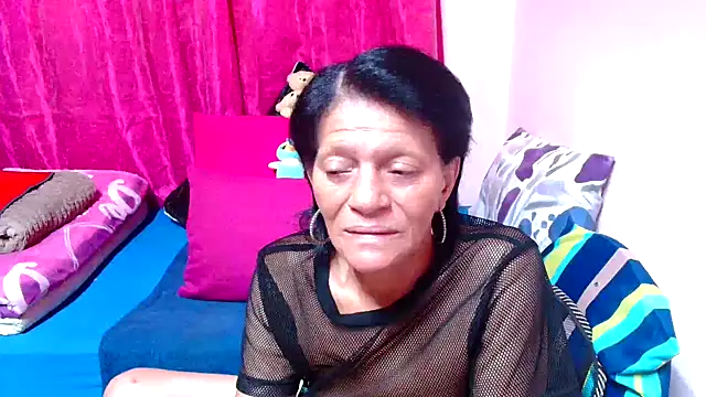 SLUTTYROXY's cam snapshot