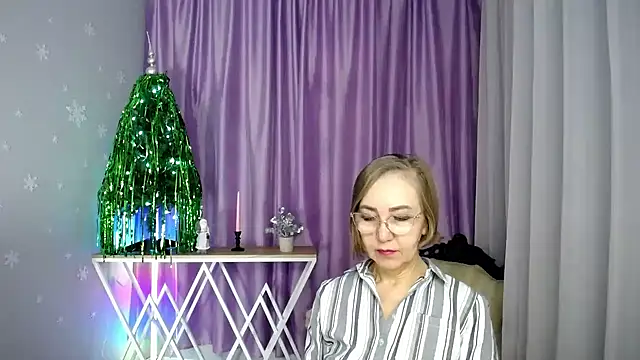 queen_a_n_i's cam snapshot