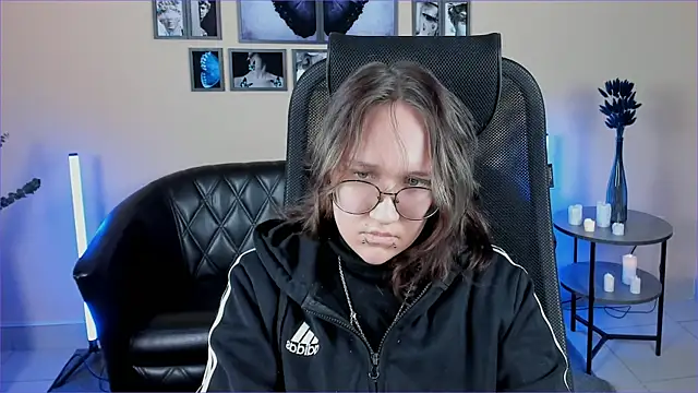 Sylvia_Reed's cam snapshot