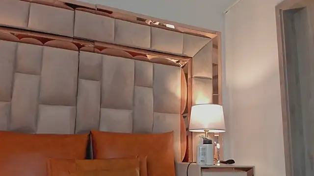 ValentinaBreats's cam snapshot