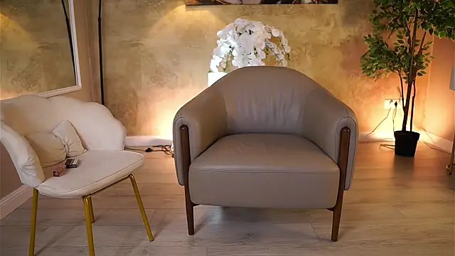 MaddieBryggs's cam snapshot