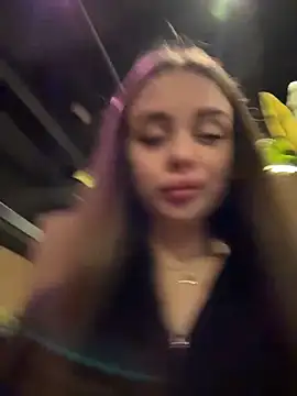 KristiRich's cam snapshot