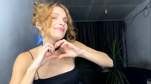 Miss_Monroe's cam snapshot