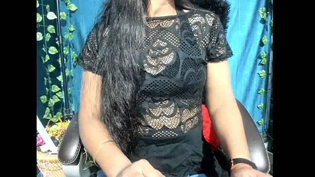 Forever_Love2025's cam snapshot