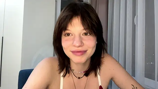 LollySimes's cam snapshot