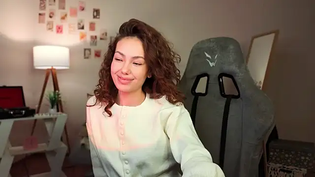 branchwithflowerss's cam snapshot