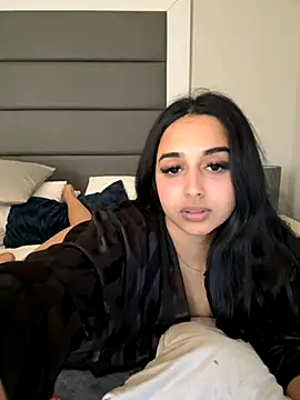 LilMisIndianx live sex cam