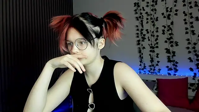 shy_elina01's cam snapshot