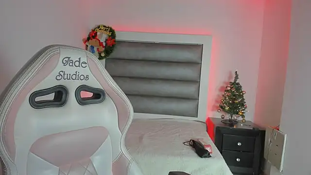 Andrea_brunnette's cam snapshot