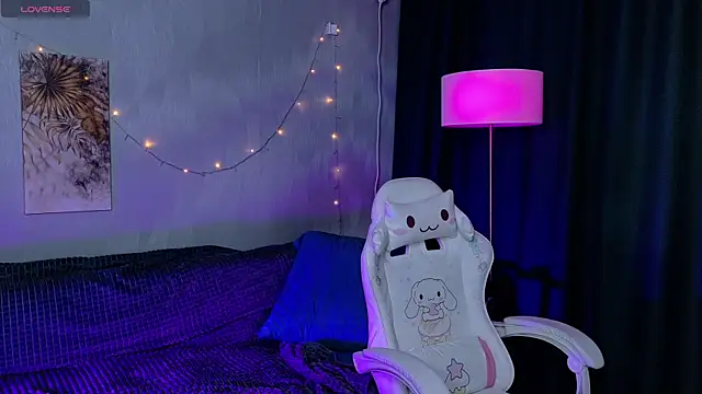 KikiMoor's cam snapshot