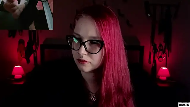 Amanita__Pantherina's cam snapshot