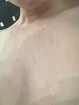 MiaBlossom live sex cam