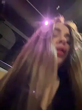 KristiRich's cam snapshot