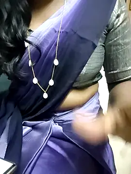 Tamilmallu-duskygirl03's cam snapshot