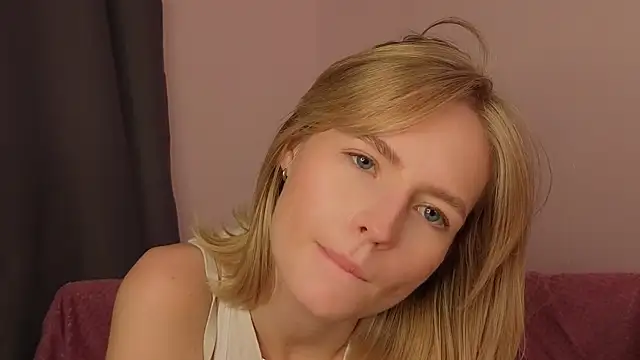 BaileyBernos's cam snapshot