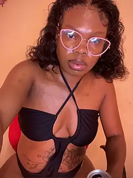 Thick_Lipped_Hottie's web cam