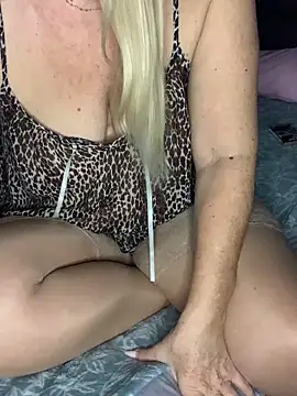 xStepMommyx's cam snapshot