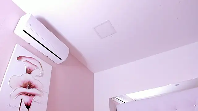 Isla_Scott's cam snapshot